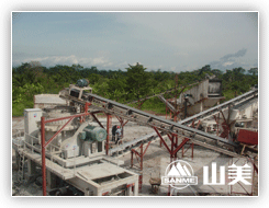 喀麥隆時(shí)產(chǎn)150噸輪胎移動(dòng)式花崗巖破碎生產(chǎn)線